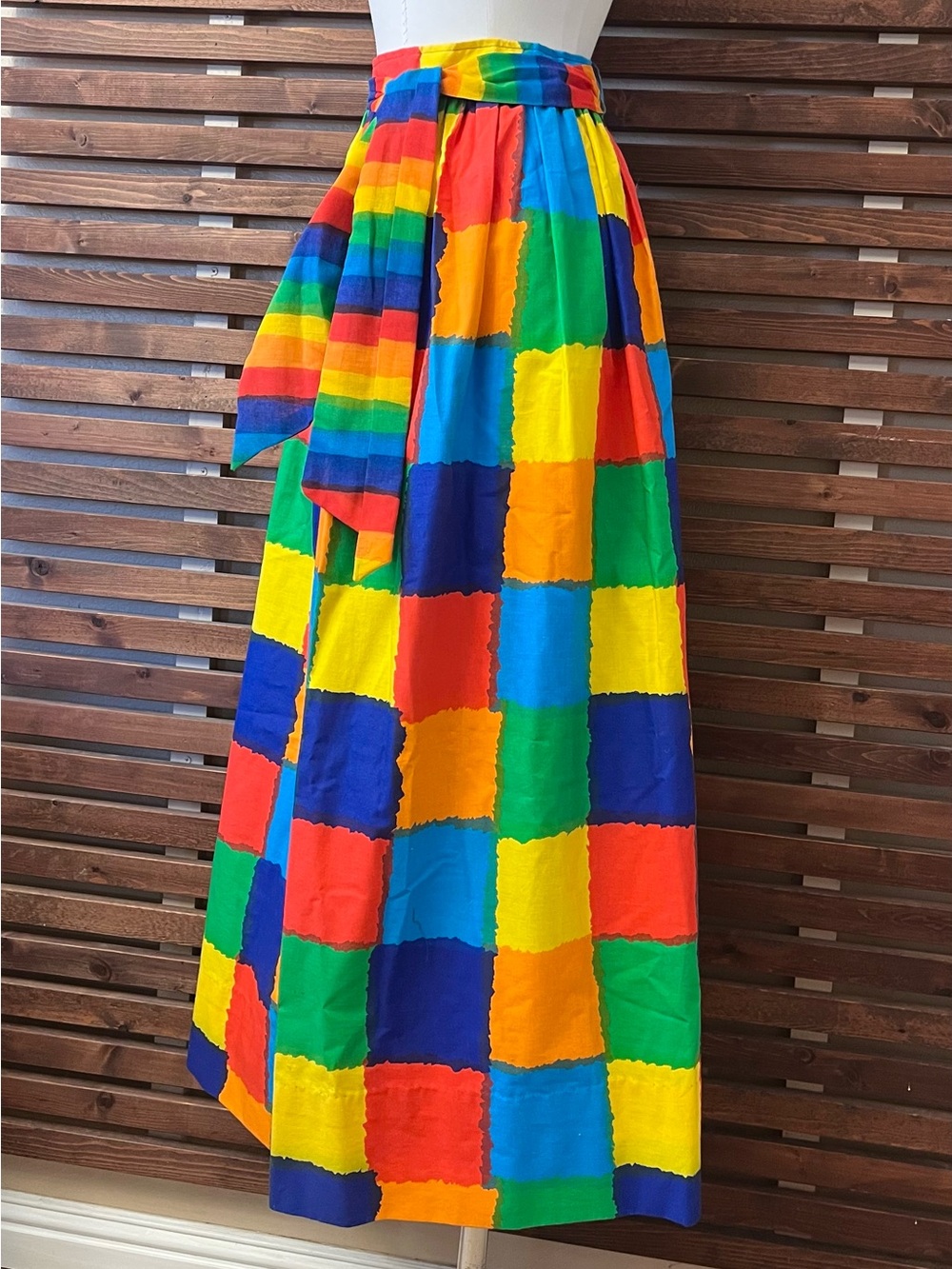 1970s 70s Vintage Rainbow Multicolor Patchwork Print High Tie Waist Maxi Skirt - Picture 4 of 11